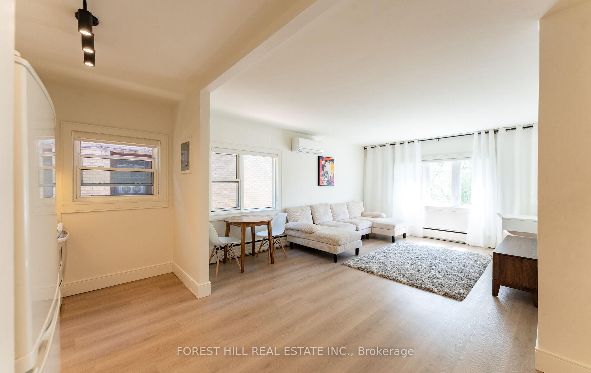 Photo 3 of Unit 3, 8 Victoria Street, Etobicoke, Mimico — HOMEH
