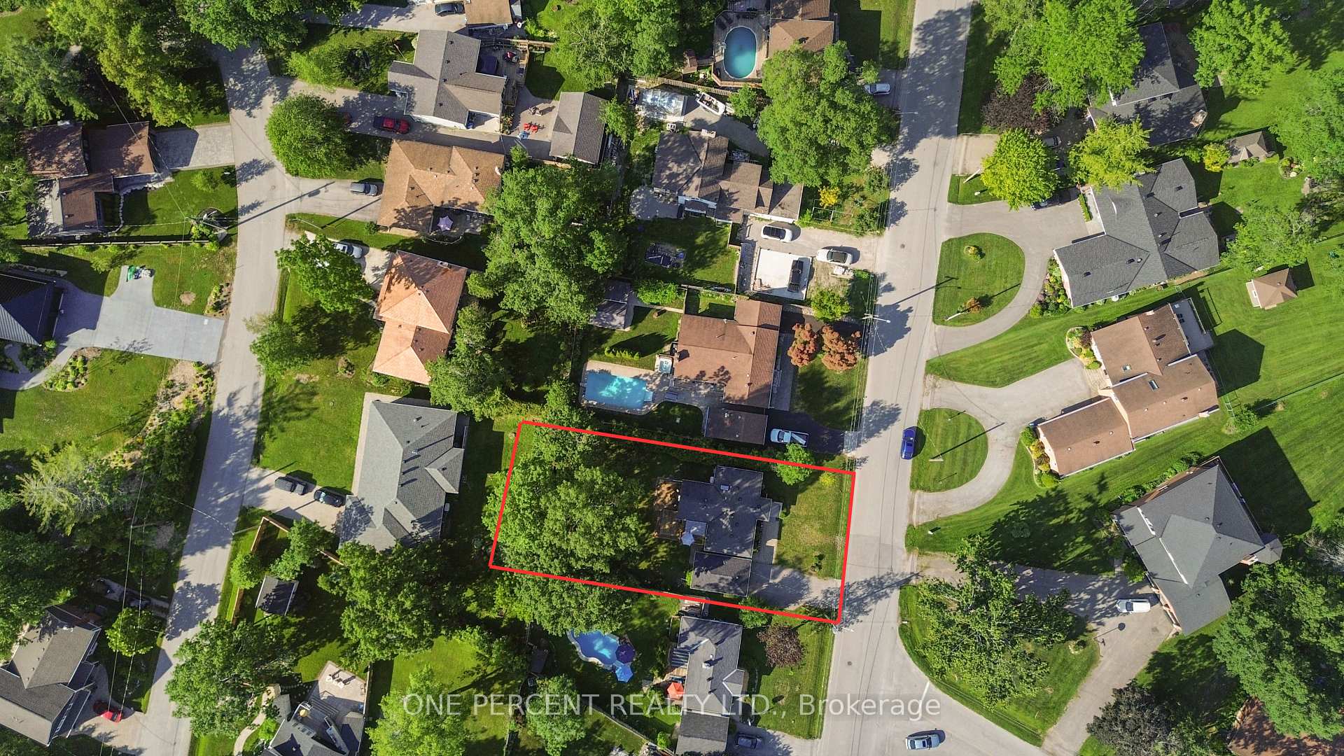 Photo 5 of 608 Broadview Avenue, Orillia — HOMEH