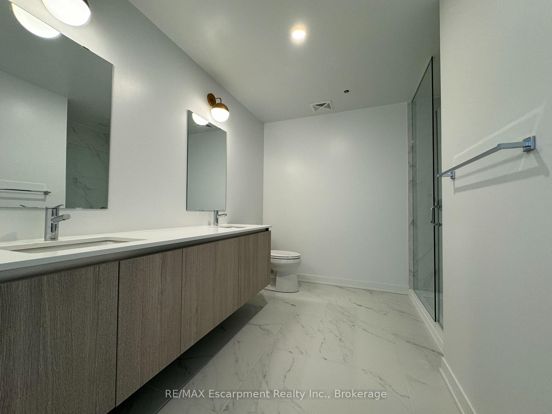 Photo 15 of Unit 721, 405 Dundas Street W, Oakville, Glenorchy — HOMEH