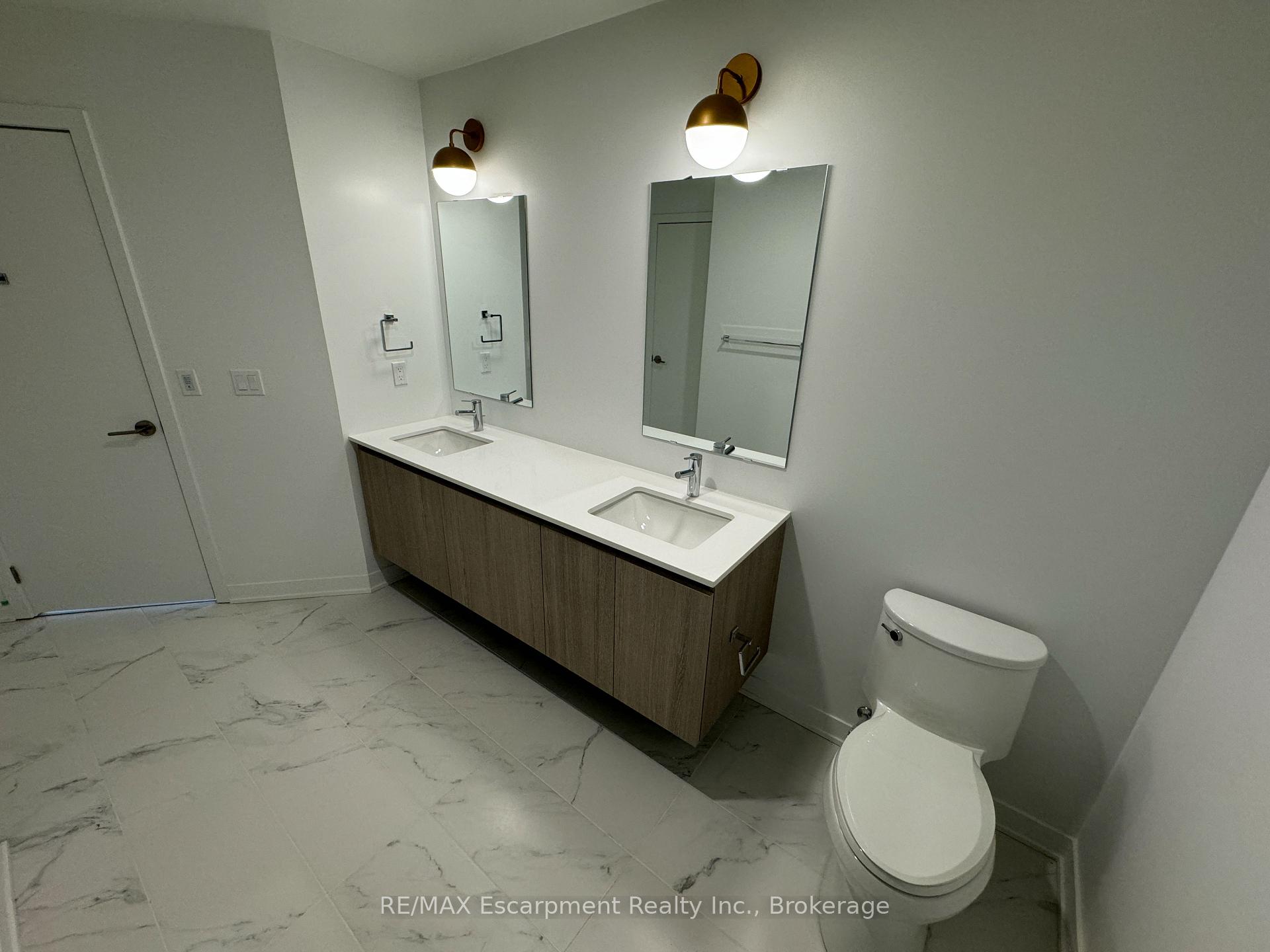 Photo 17 of Unit 721, 405 Dundas Street W, Oakville, Glenorchy — HOMEH