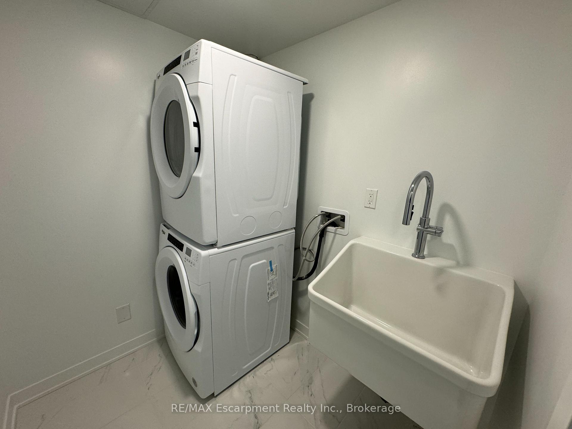 Photo 23 of Unit 721, 405 Dundas Street W, Oakville, Glenorchy — HOMEH