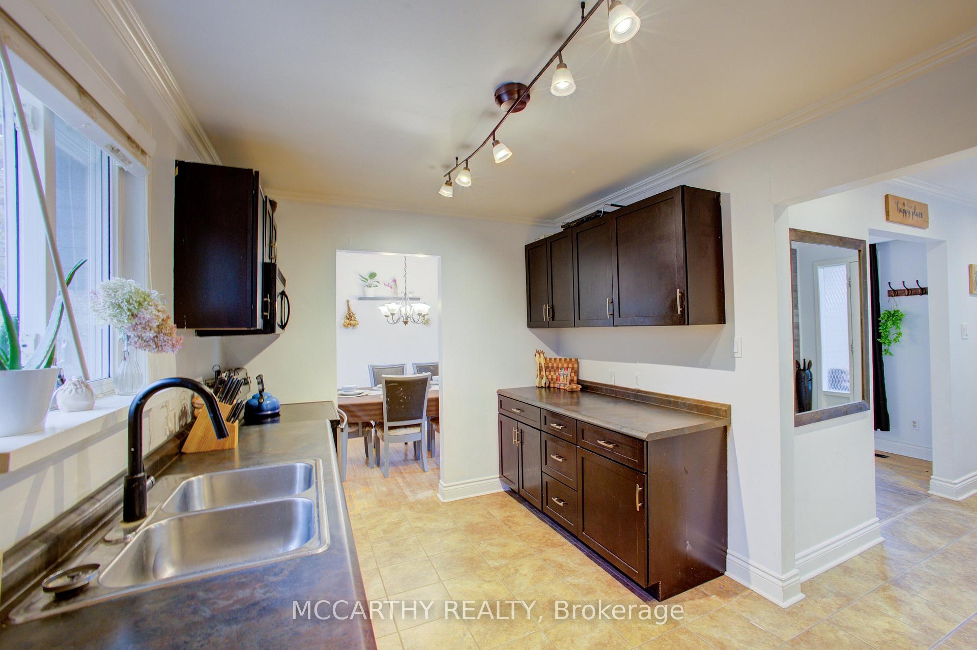 Photo 18 of 124 Muriel Street, Shelburne — HOMEH