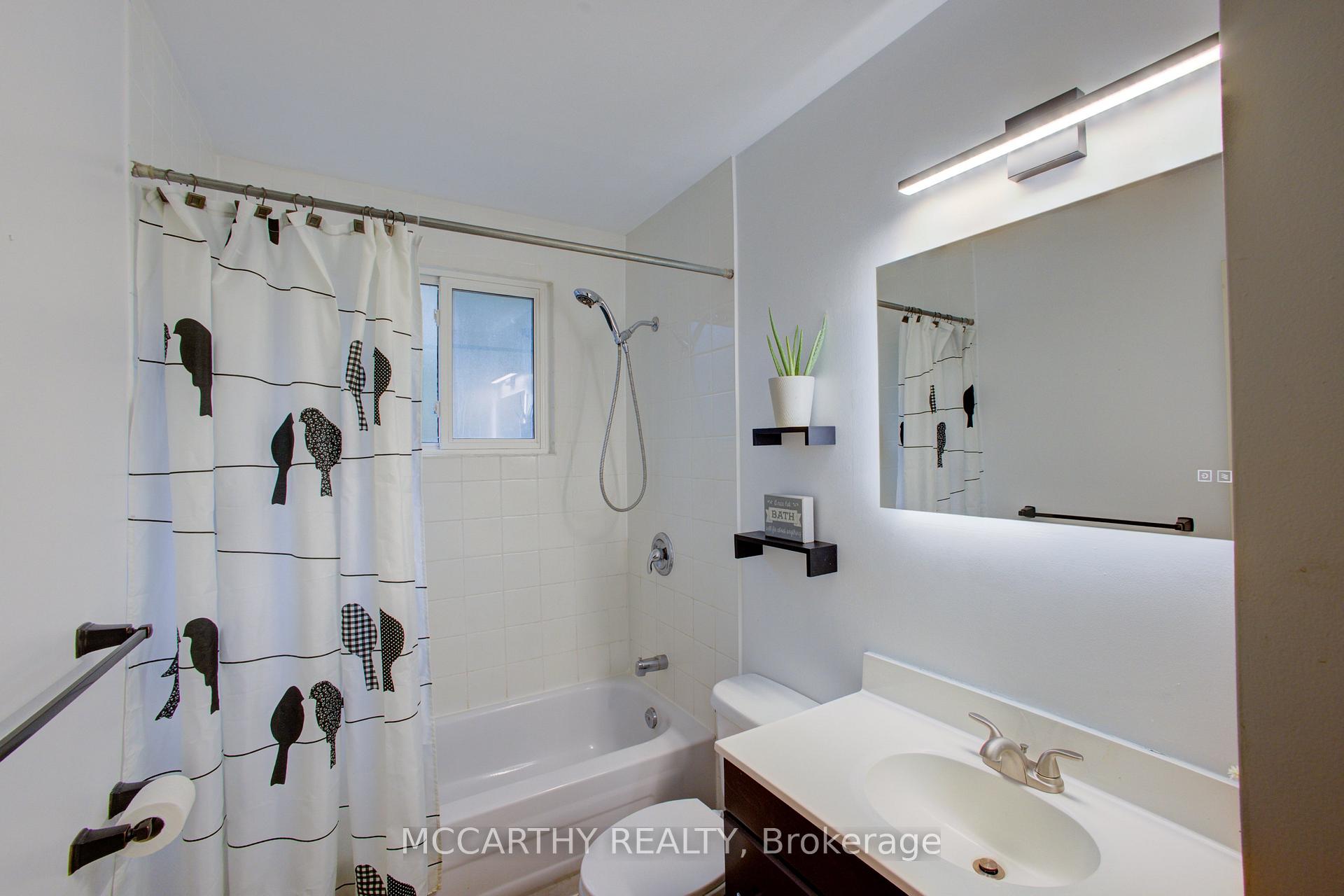 Photo 21 of 124 Muriel Street, Shelburne — HOMEH