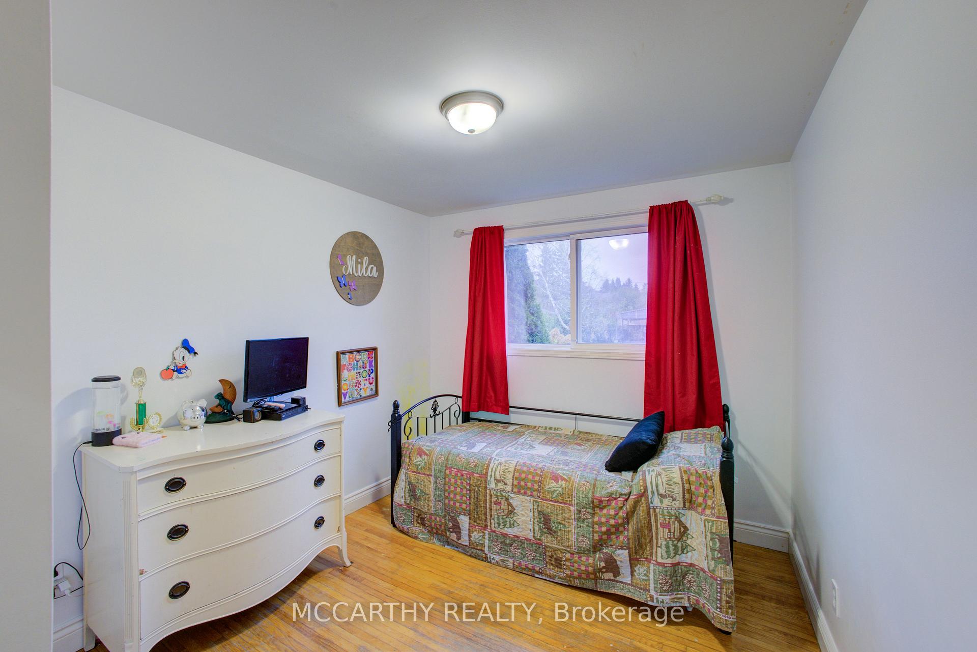 Photo 23 of 124 Muriel Street, Shelburne — HOMEH