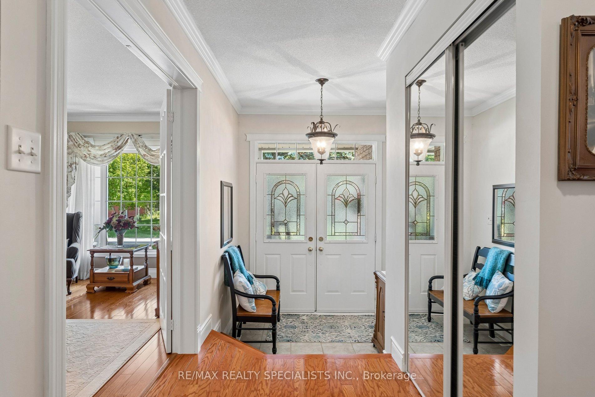 Photo 4 of 43 Bush Crescent, Wasaga Beach — HOMEH
