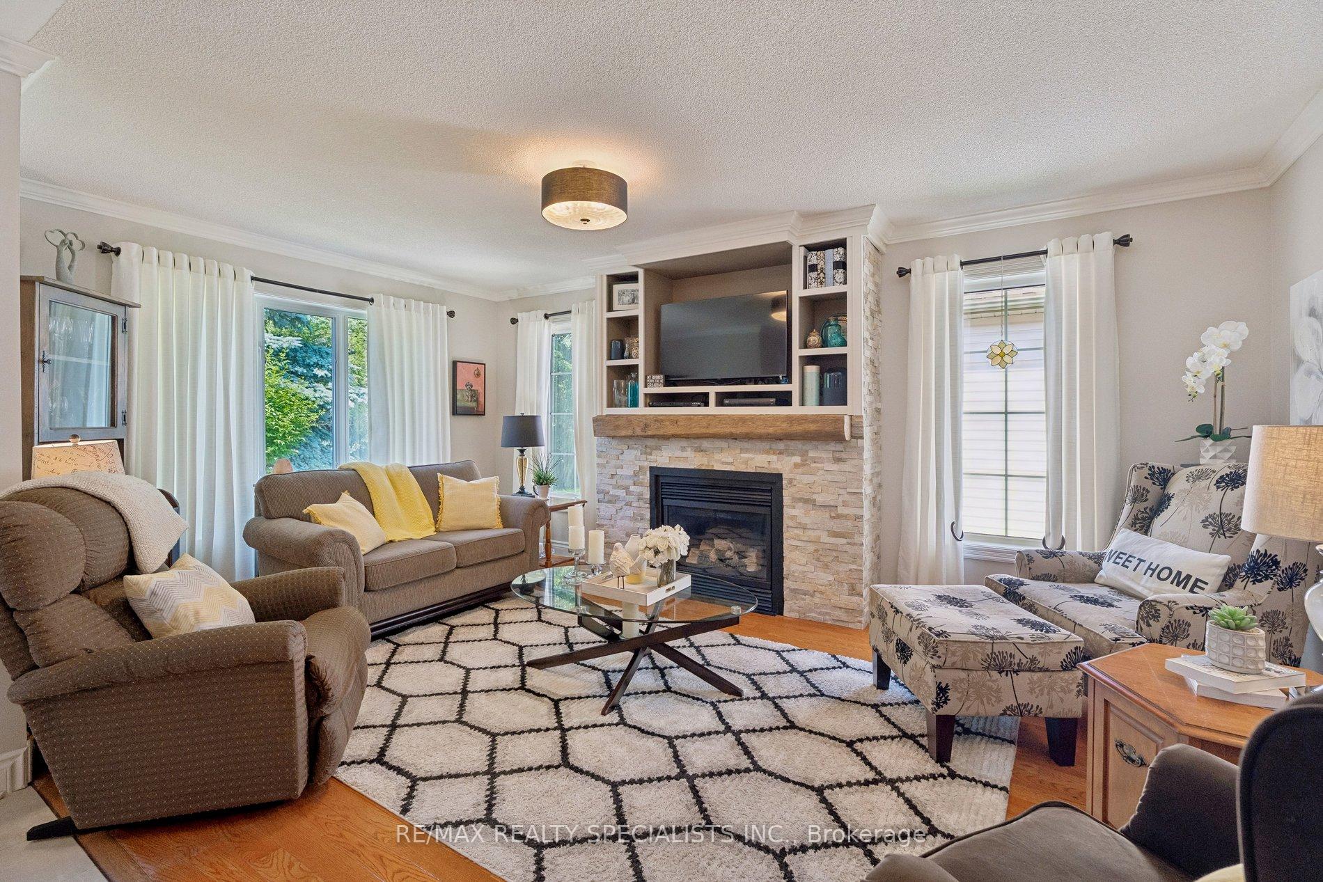 Photo 7 of 43 Bush Crescent, Wasaga Beach — HOMEH