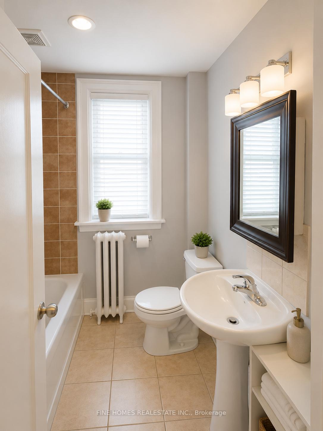 Photo 6 of 44 Hillside Avenue, Etobicoke, Mimico — HOMEH