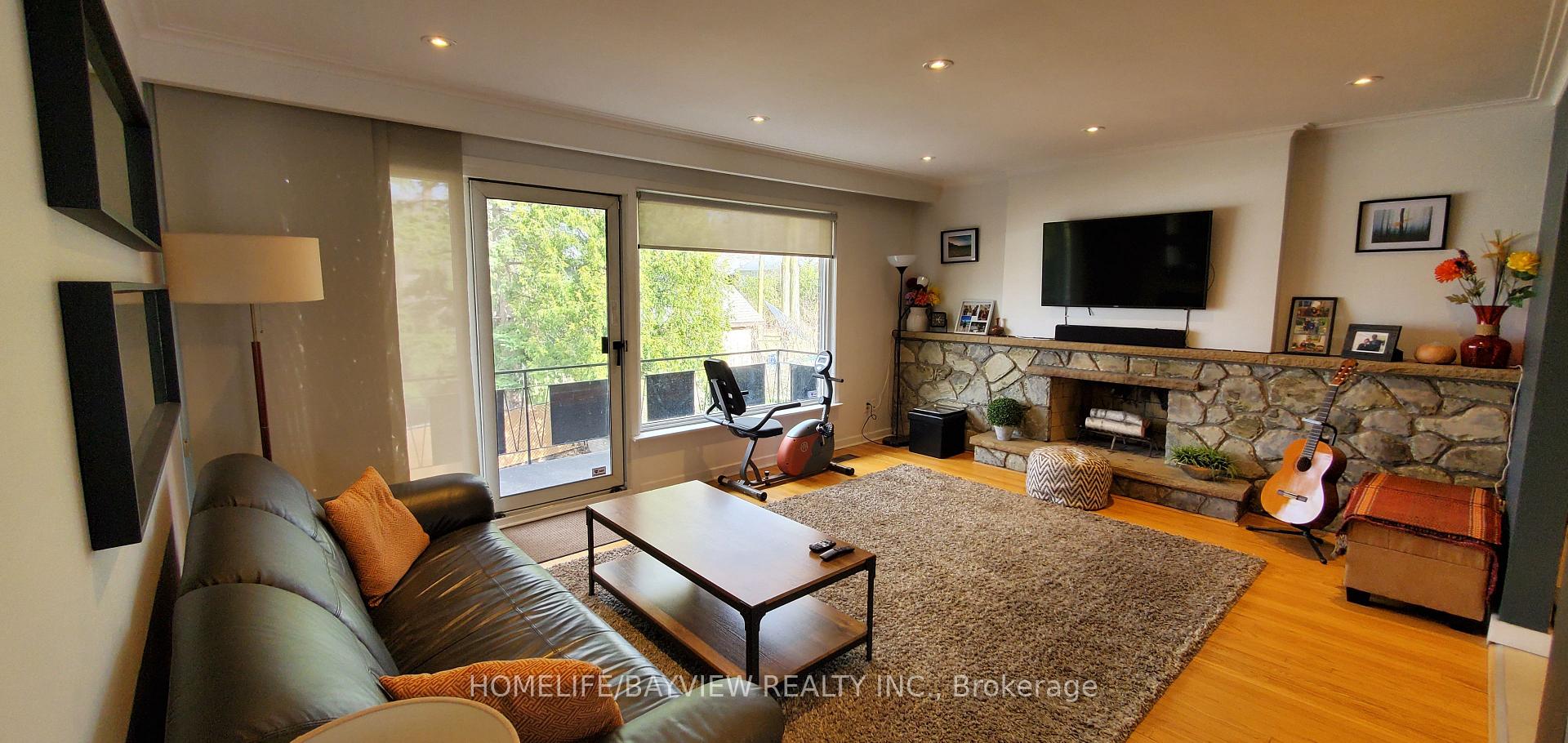 Photo 2 of 249 Wincott Drive, Etobicoke, Willowridge-Martingrove-Richview — HOMEH