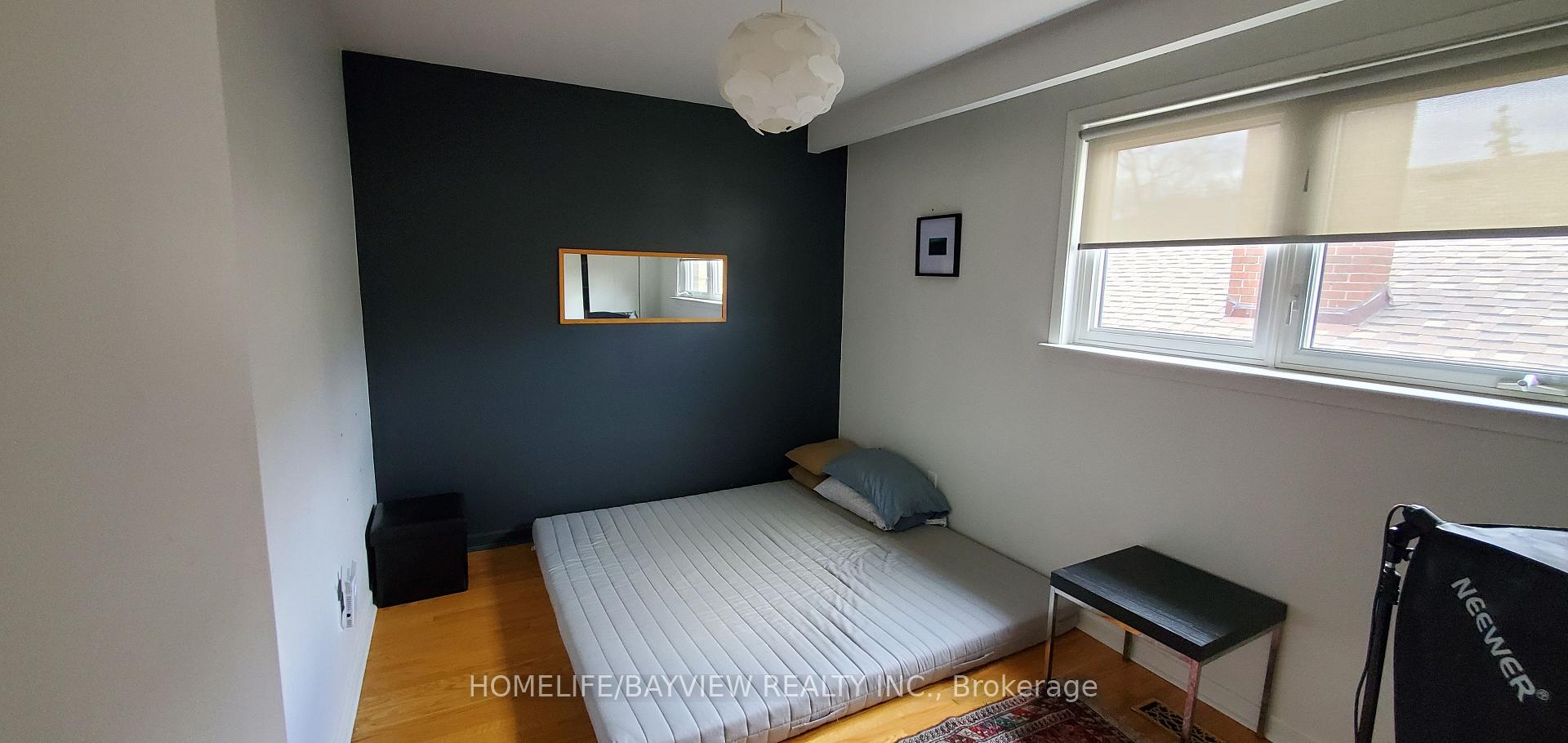 Photo 10 of 249 Wincott Drive, Etobicoke, Willowridge-Martingrove-Richview — HOMEH