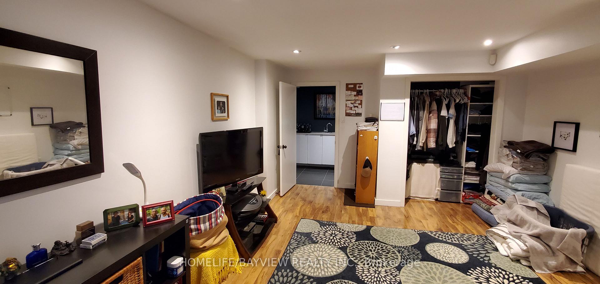 Photo 22 of 249 Wincott Drive, Etobicoke, Willowridge-Martingrove-Richview — HOMEH