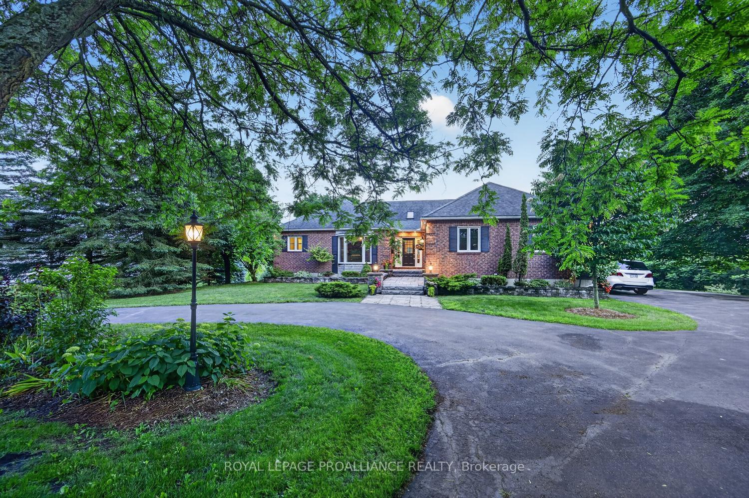 Photo 2 of 1135 Irace Drive, Augusta, Augusta Twp — HOMEH