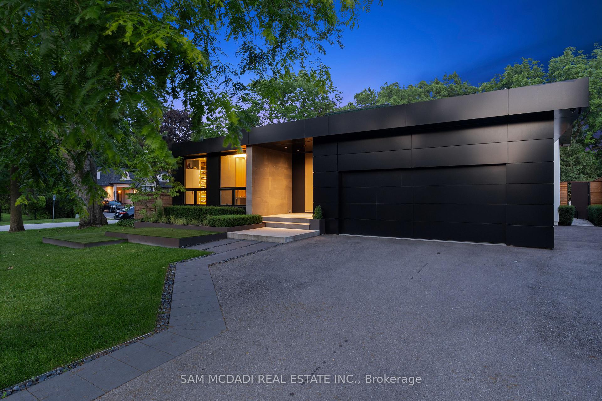 Photo of 1516 Duncan Road