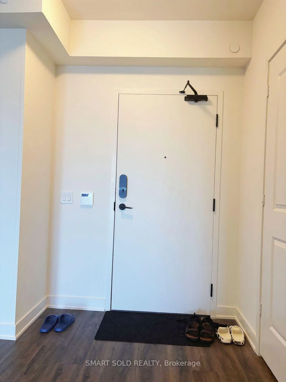 Photo 4 of 55 Proctor Avenue, Markham, Grandview — HOMEH