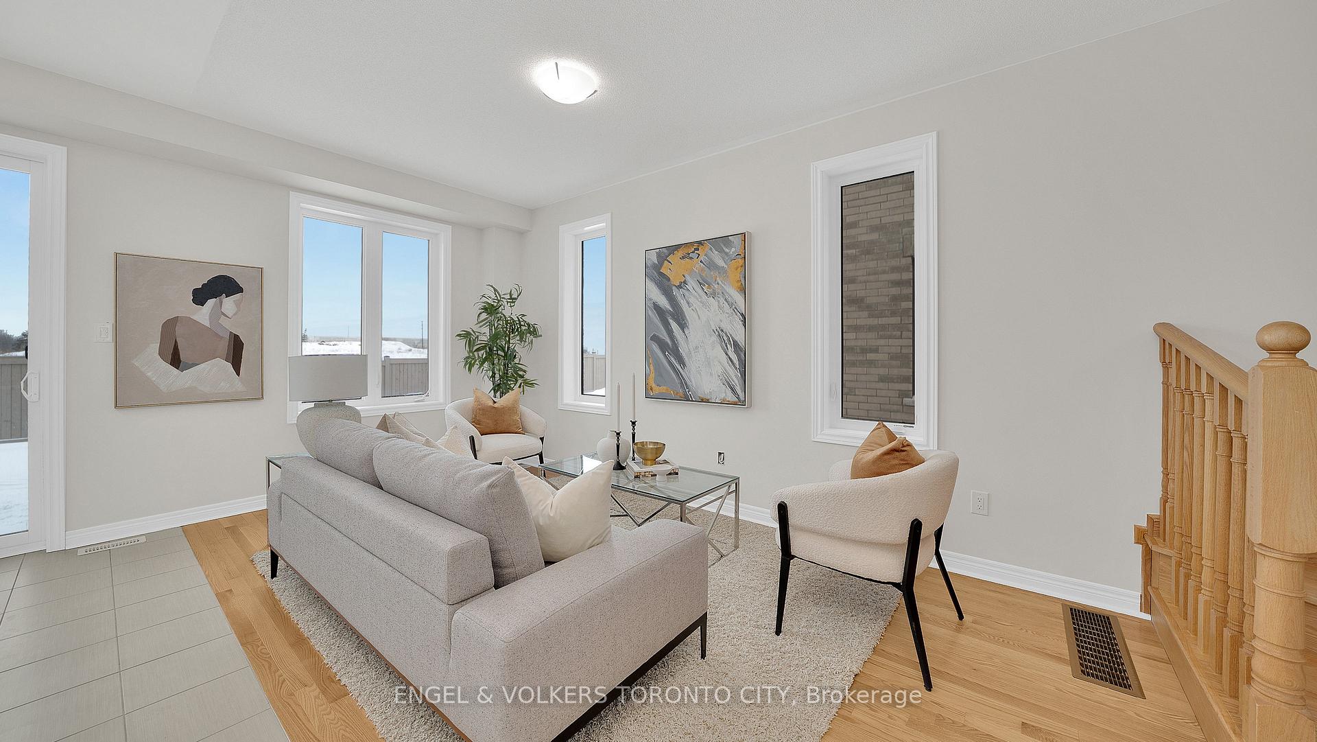 Photo 7 of 132 Mumbai Drive, Markham, Middlefield — HOMEH