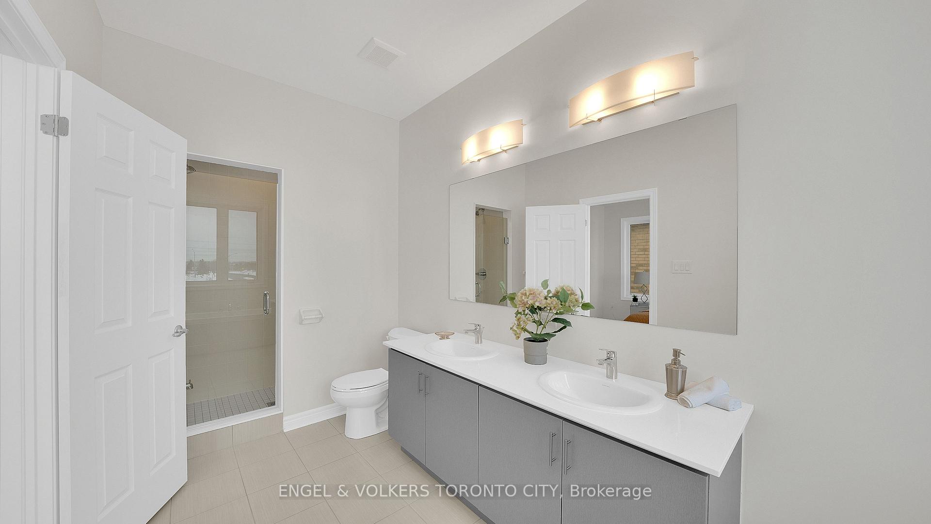 Photo 16 of 132 Mumbai Drive, Markham, Middlefield — HOMEH