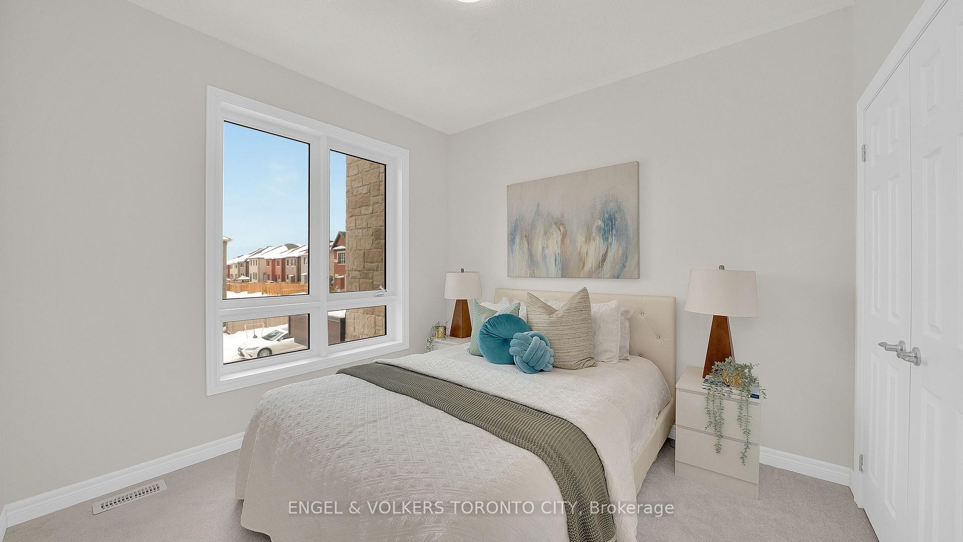 Photo 18 of 132 Mumbai Drive, Markham, Middlefield — HOMEH