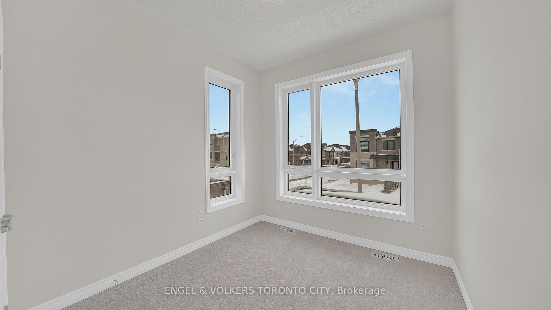 Photo 20 of 132 Mumbai Drive, Markham, Middlefield — HOMEH