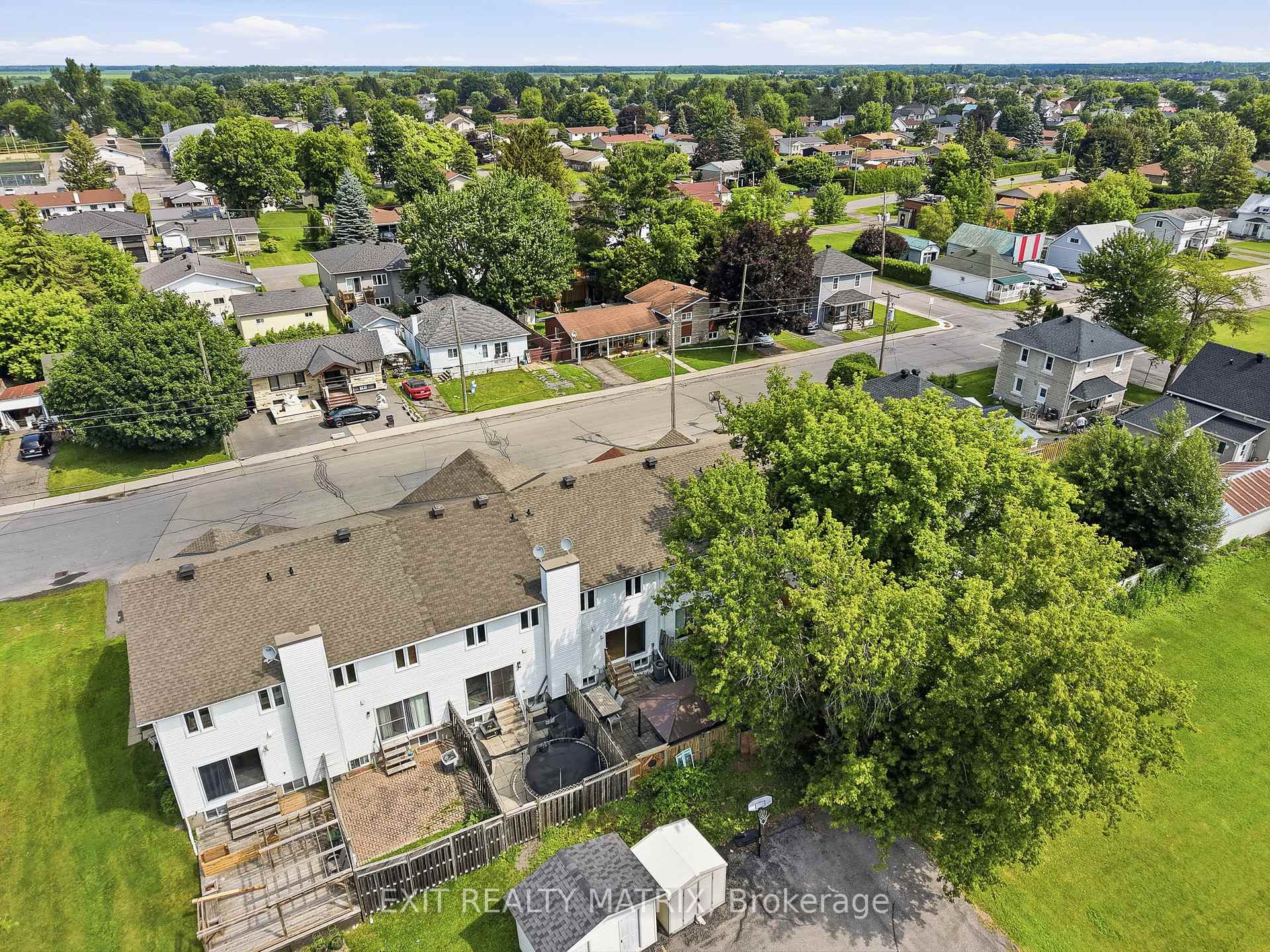 Photo 33 of 49 Forget Street, Russell, Embrun — HOMEH