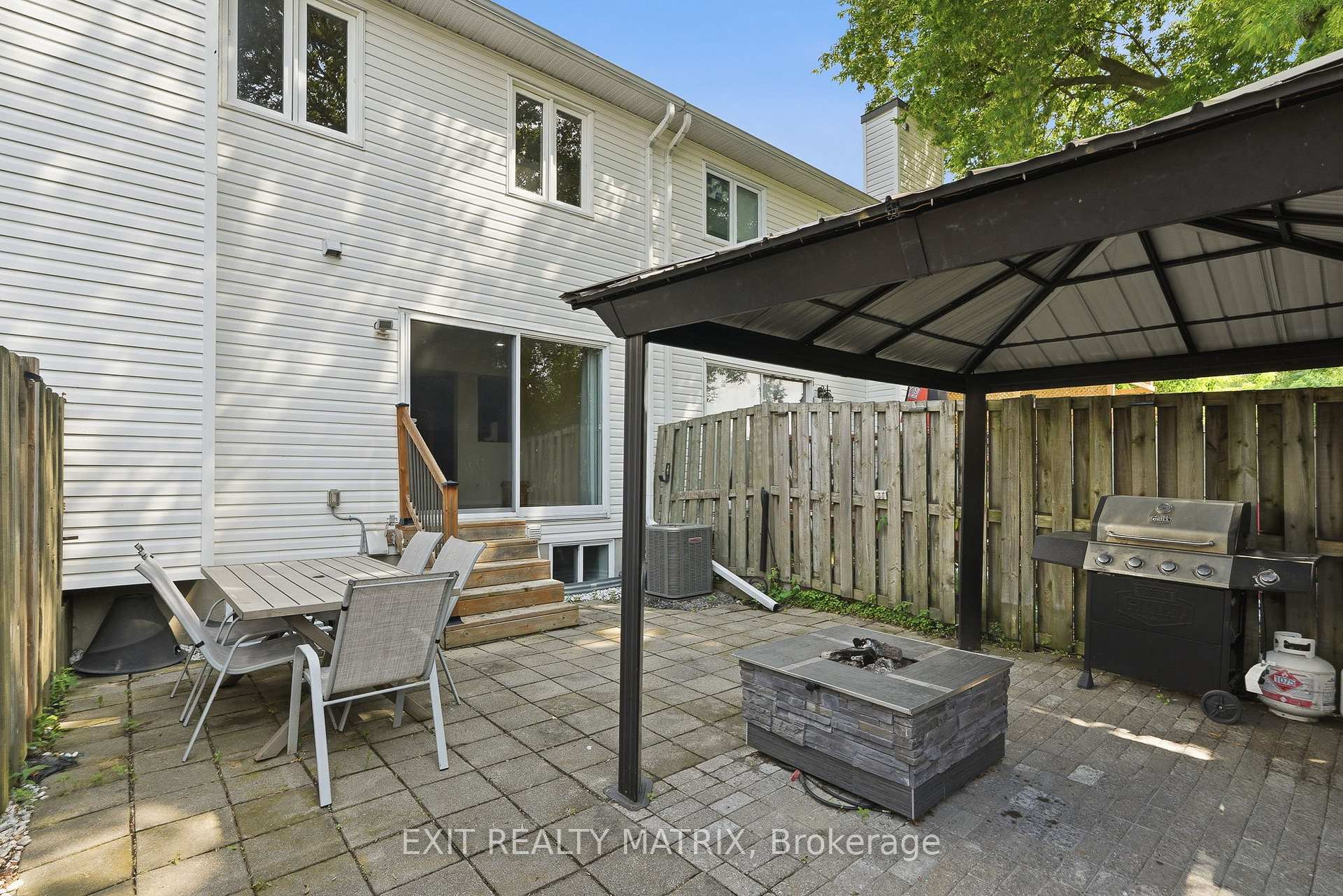 Photo 30 of 49 Forget Street, Russell, Embrun — HOMEH