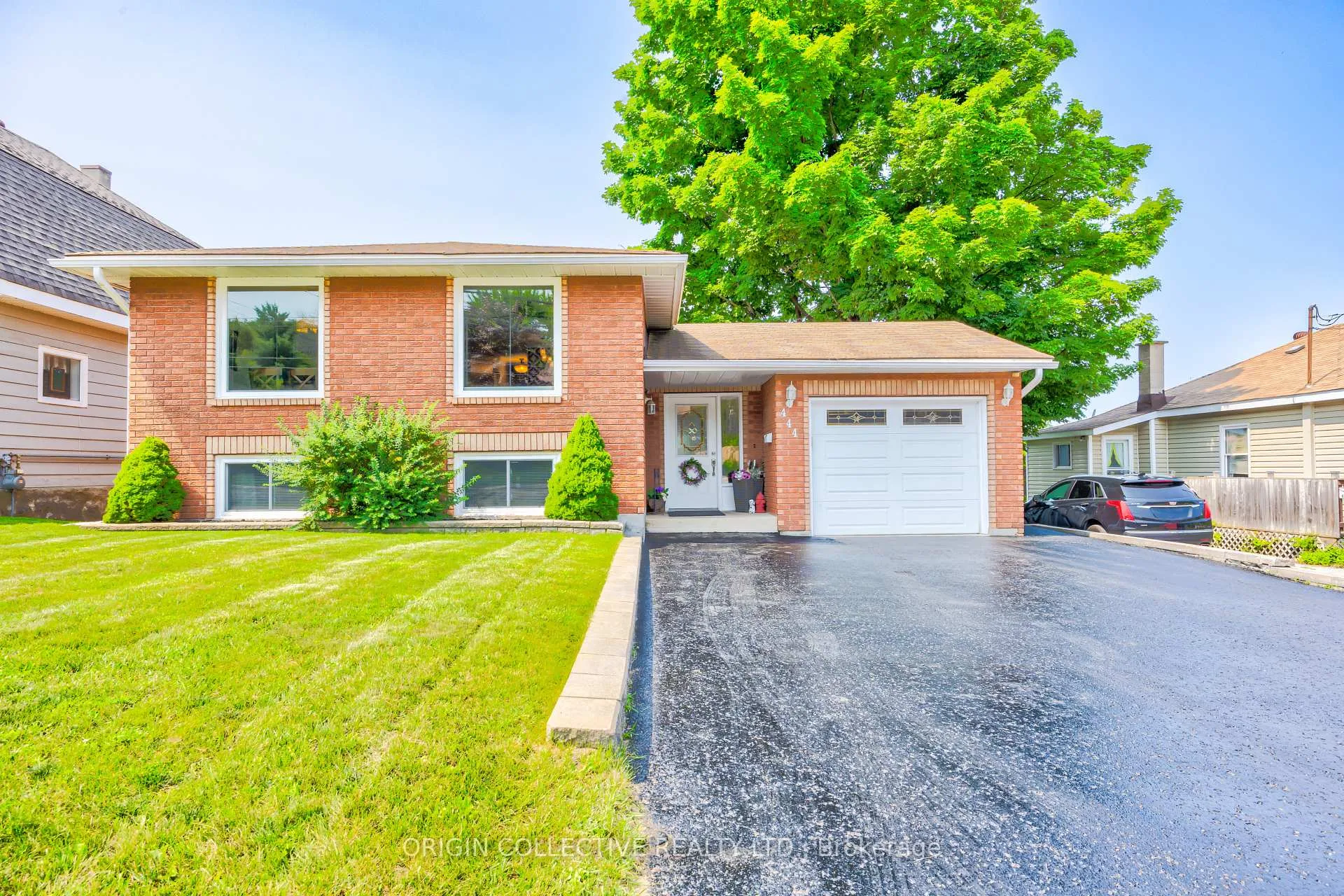 Photo 2 of 444 William Street, Midland — HOMEH