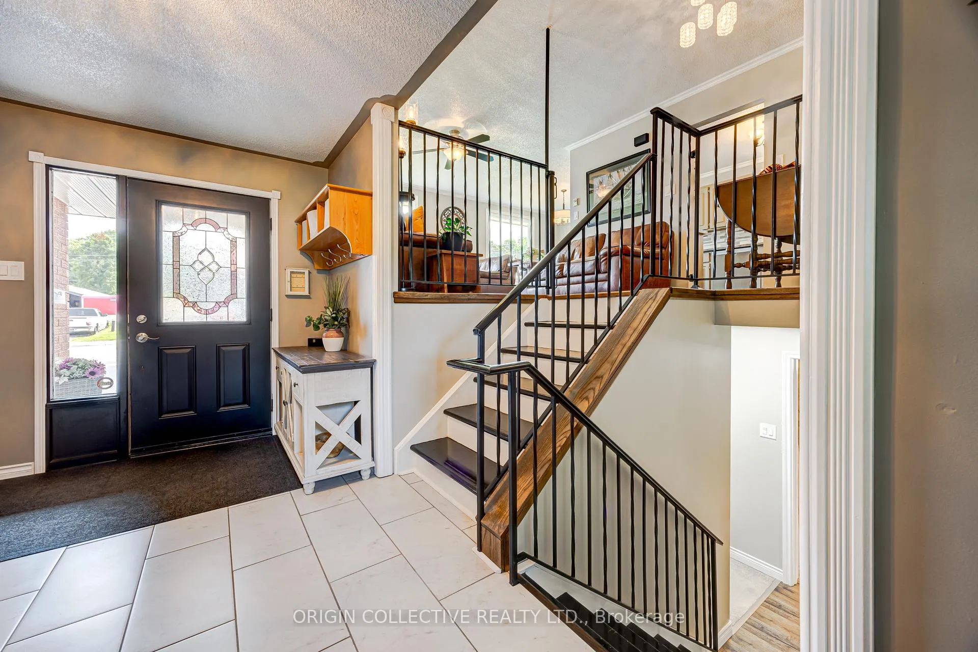 Photo 4 of 444 William Street, Midland — HOMEH