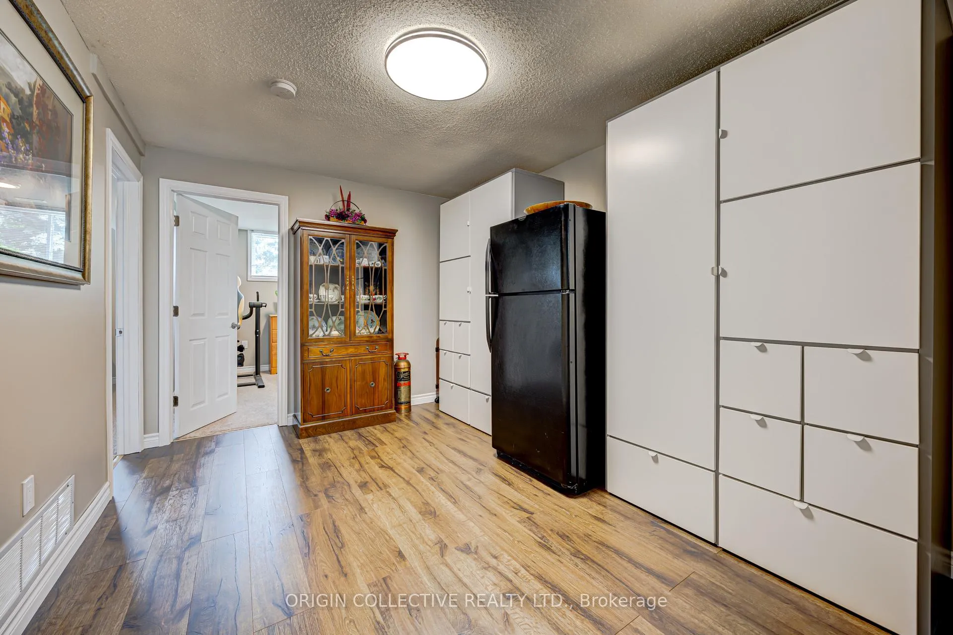 Photo 23 of 444 William Street, Midland — HOMEH