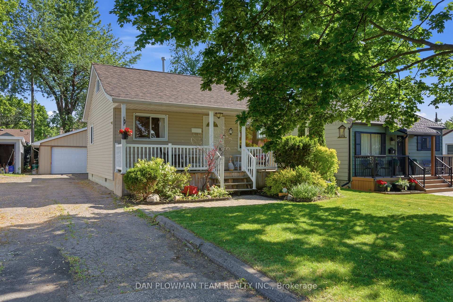 Photo 2 of 7 Beech Street, Ajax, Central — HOMEH