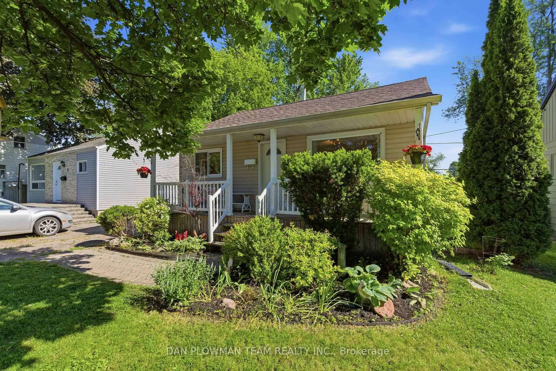 Photo 3 of 7 Beech Street, Ajax, Central — HOMEH