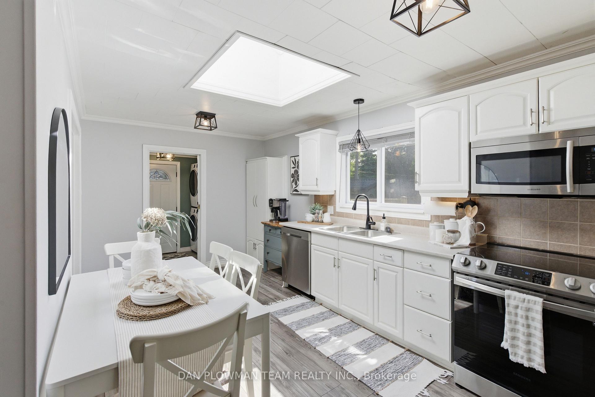 Photo 11 of 7 Beech Street, Ajax, Central — HOMEH