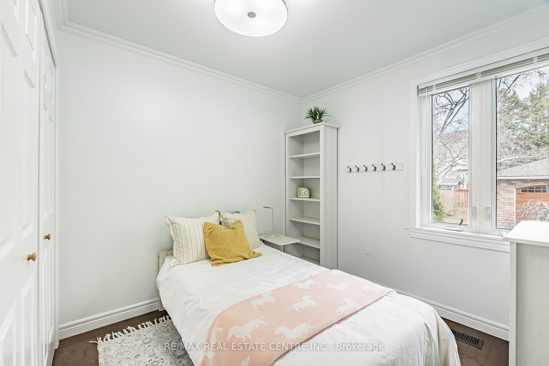 Photo 29 of 37 Maple Avenue N, Mississauga, Port Credit — HOMEH