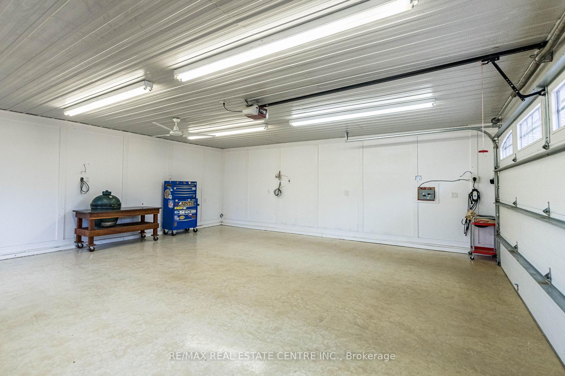 Photo 37 of 37 Maple Avenue N, Mississauga, Port Credit — HOMEH