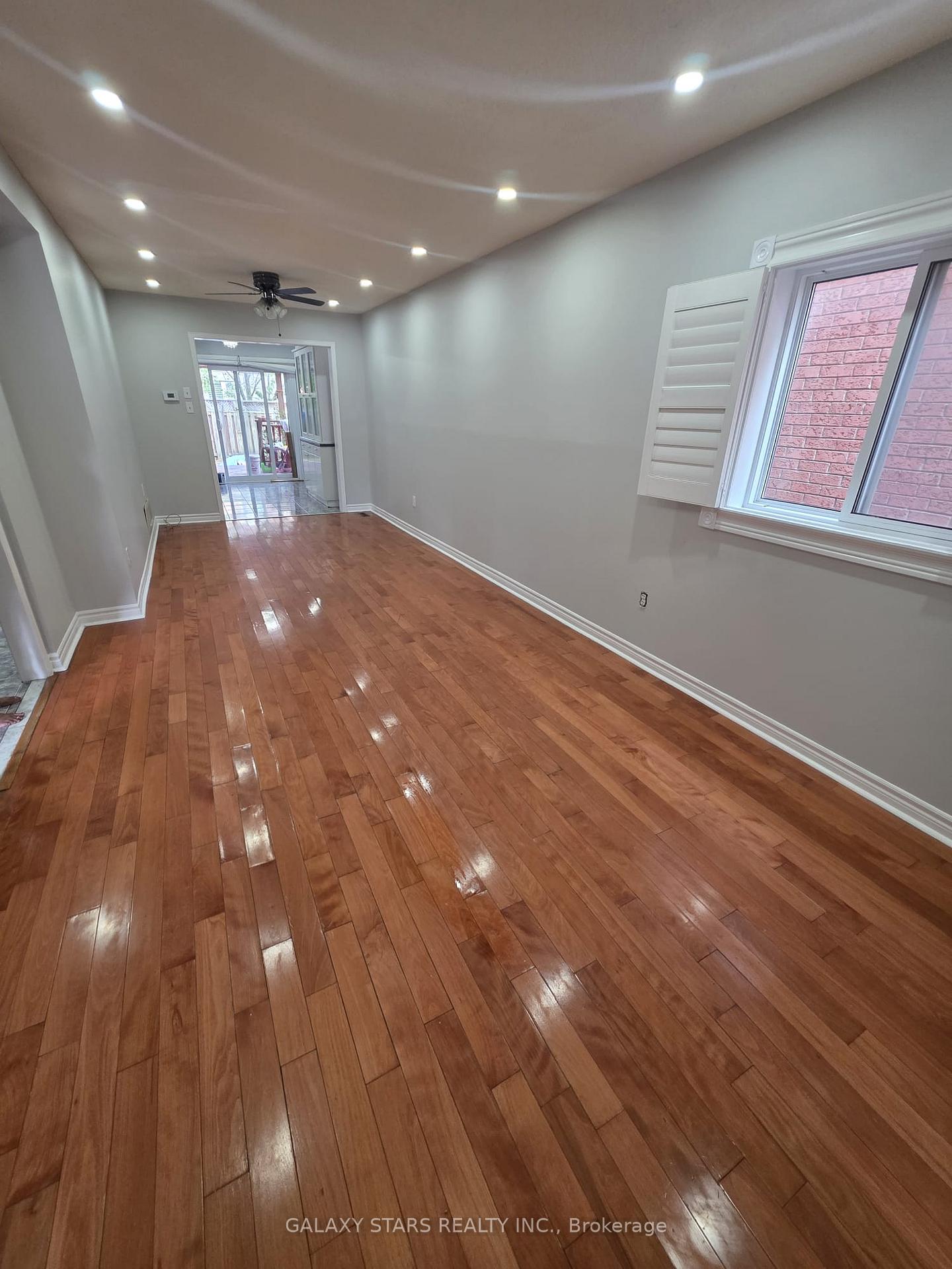 Photo 6 of 45 Kruger Road, Markham, Middlefield — HOMEH