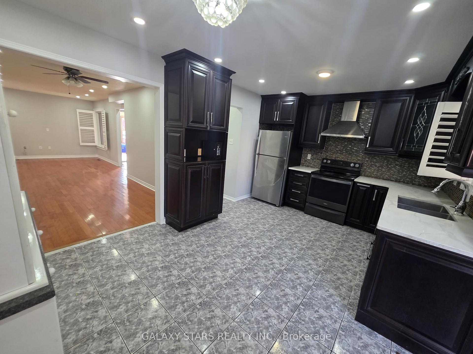 Photo 9 of 45 Kruger Road, Markham, Middlefield — HOMEH