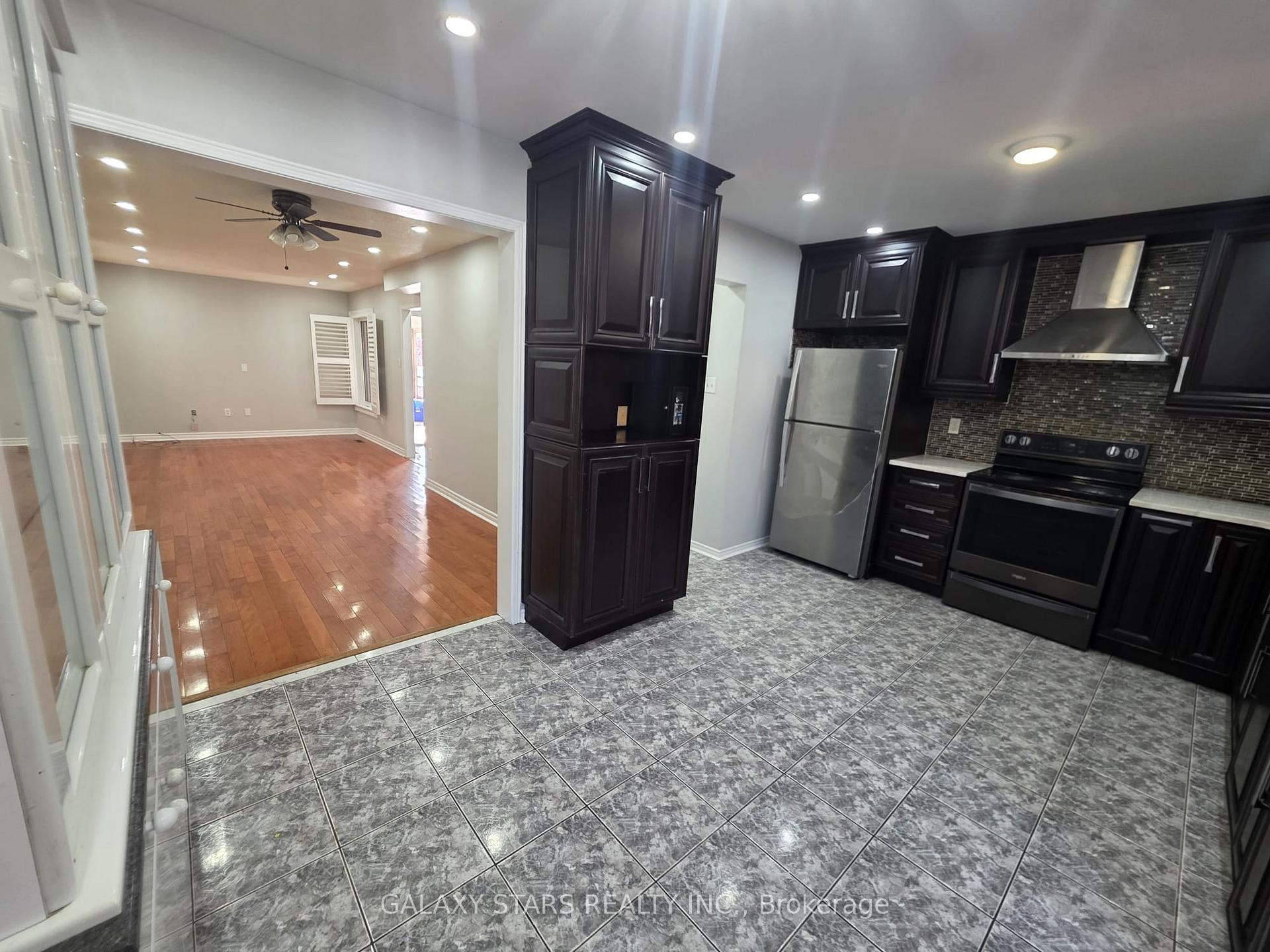 Photo 10 of 45 Kruger Road, Markham, Middlefield — HOMEH