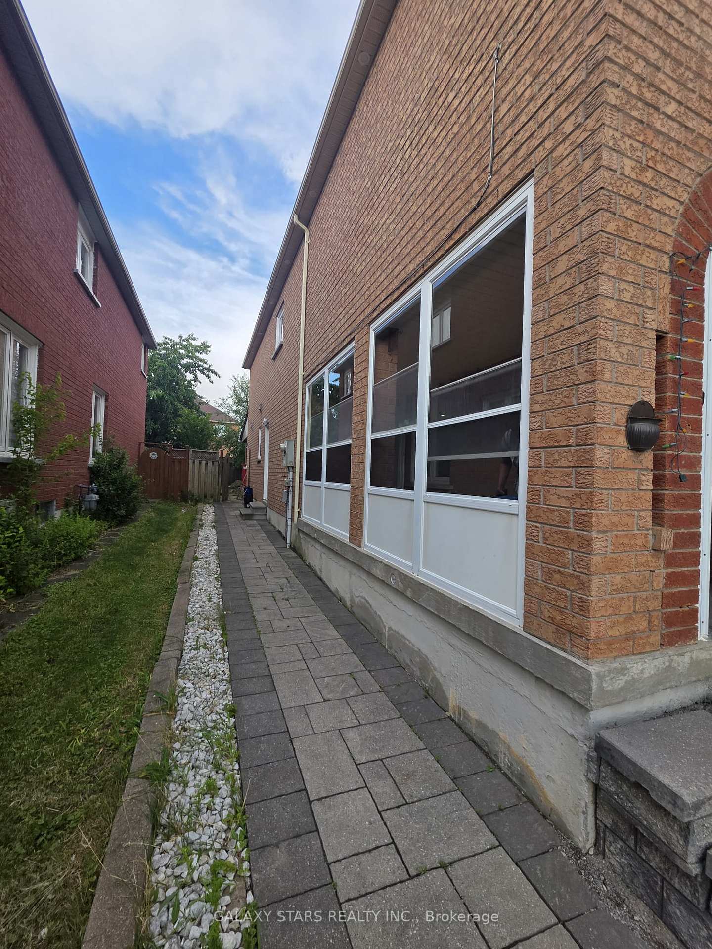 Photo 18 of 45 Kruger Road, Markham, Middlefield — HOMEH