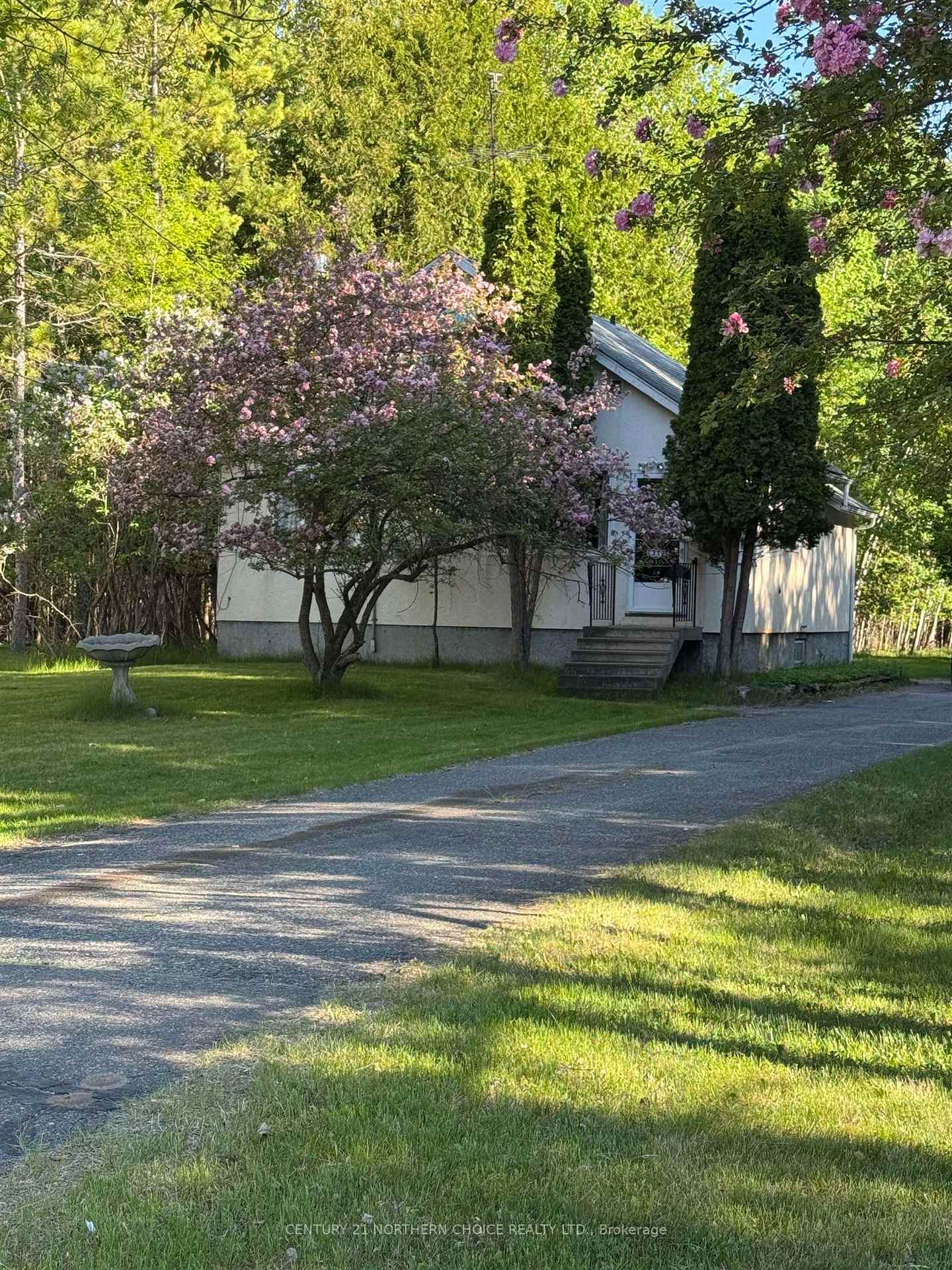 Photo 19 of 1312 Emo Road, Fort Frances — HOMEH