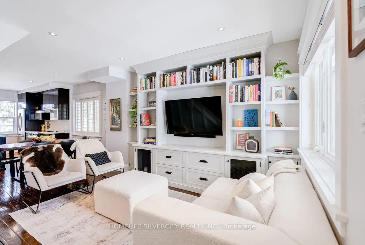 Photo 2 of 114 Springdale Boulevard, Toronto, Danforth Village-East York — HOMEH