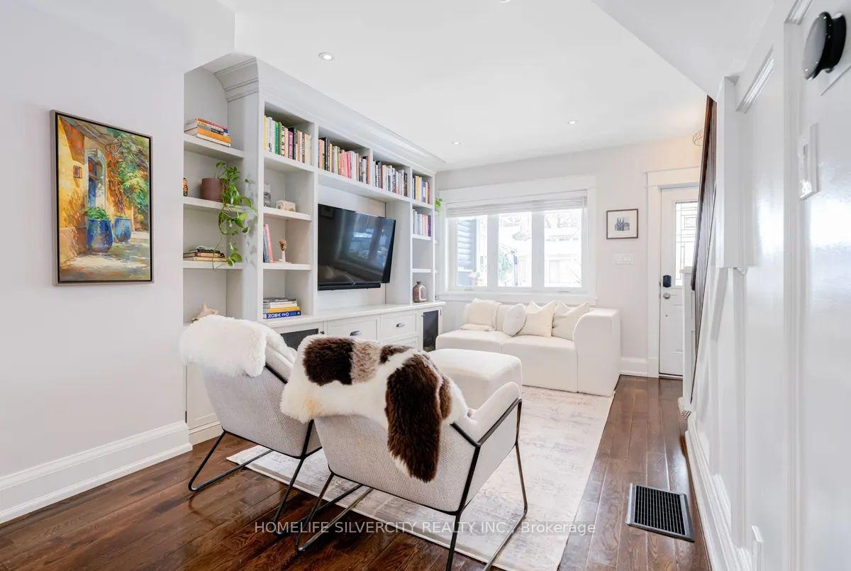 Photo 4 of 114 Springdale Boulevard, Toronto, Danforth Village-East York — HOMEH