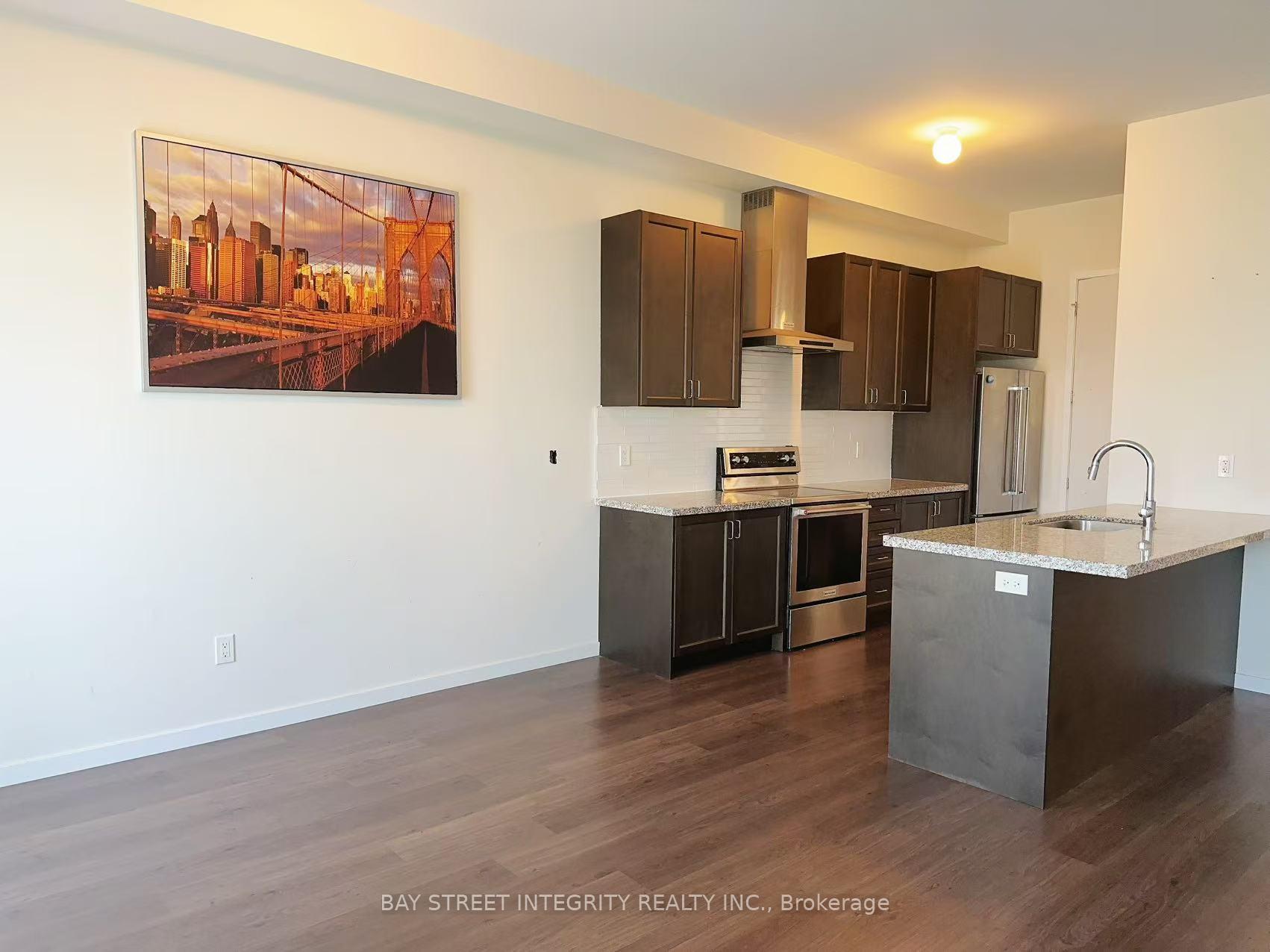 Photo 2 of 216 Elyse Court, Aurora, Bayview Northeast — HOMEH