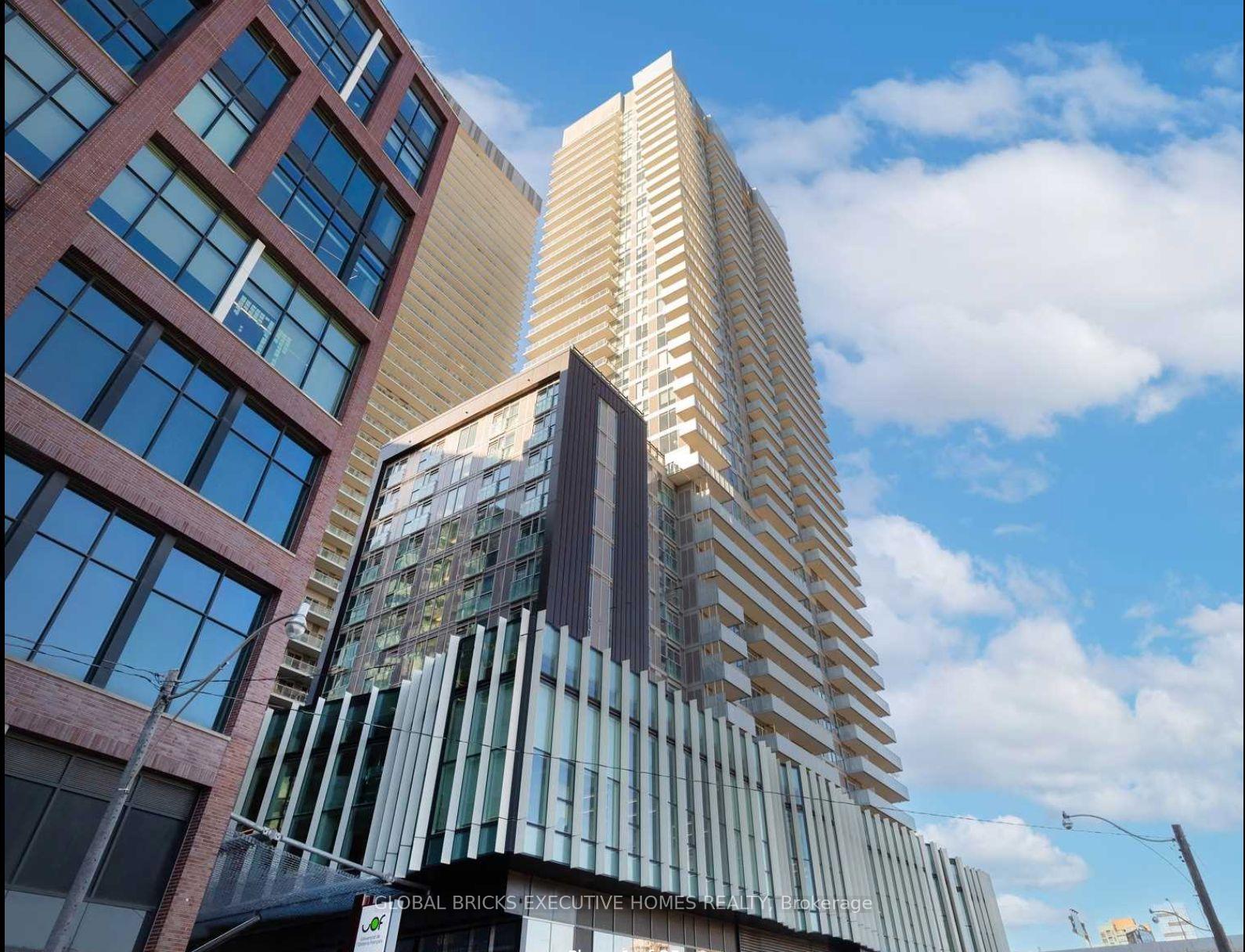 Front of Unit 2603, 20 Richardson Street