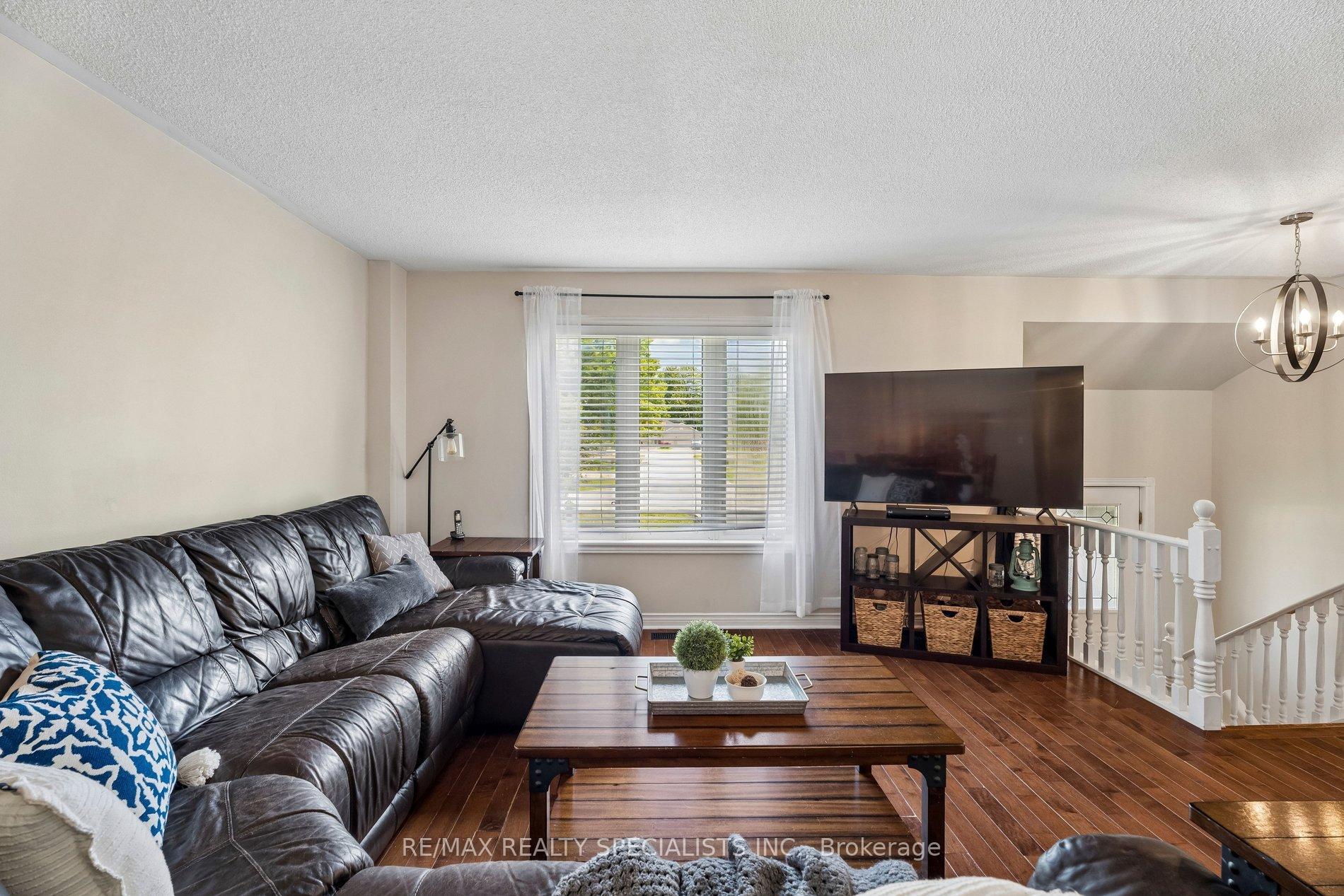 Photo 8 of 64 Smallman Drive, Wasaga Beach — HOMEH