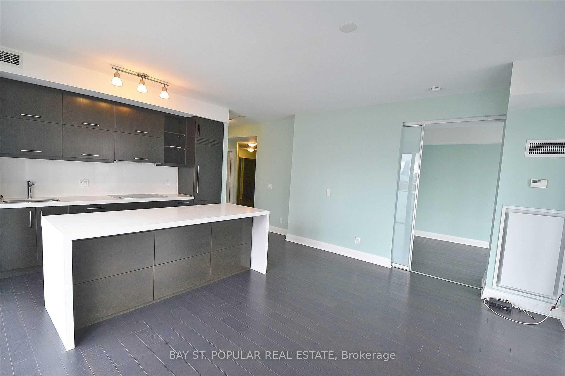 Front of Unit 1902, 1080 Bay Street