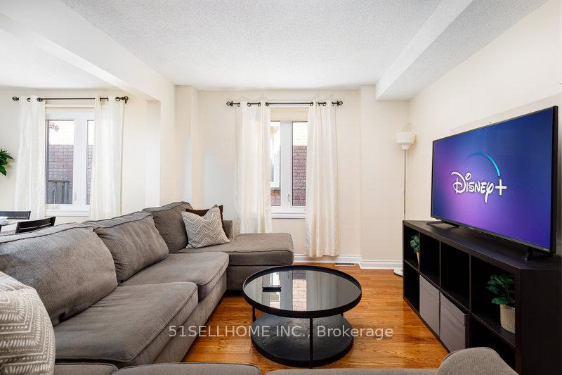 Photo 5 of 4771 Antelope Crescent, Mississauga, Hurontario — HOMEH