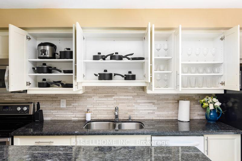 Photo 15 of 4771 Antelope Crescent, Mississauga, Hurontario — HOMEH