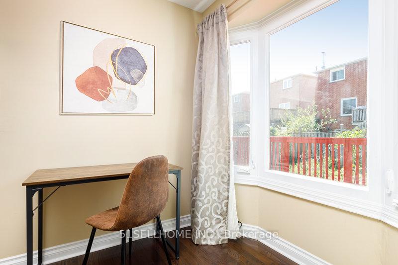 Photo 13 of 4771 Antelope Crescent, Mississauga, Hurontario — HOMEH
