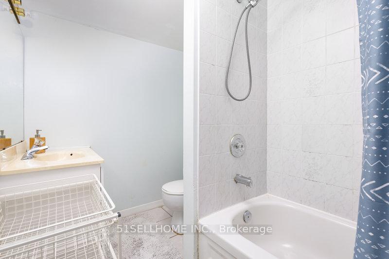 Photo 31 of 4771 Antelope Crescent, Mississauga, Hurontario — HOMEH