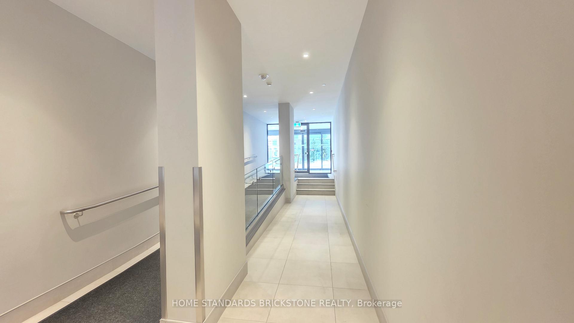 Photo 3 of Unit 2023, 3270 Sheppard Avenue E, Scarborough, Tam O'Shanter-Sullivan — HOMEH