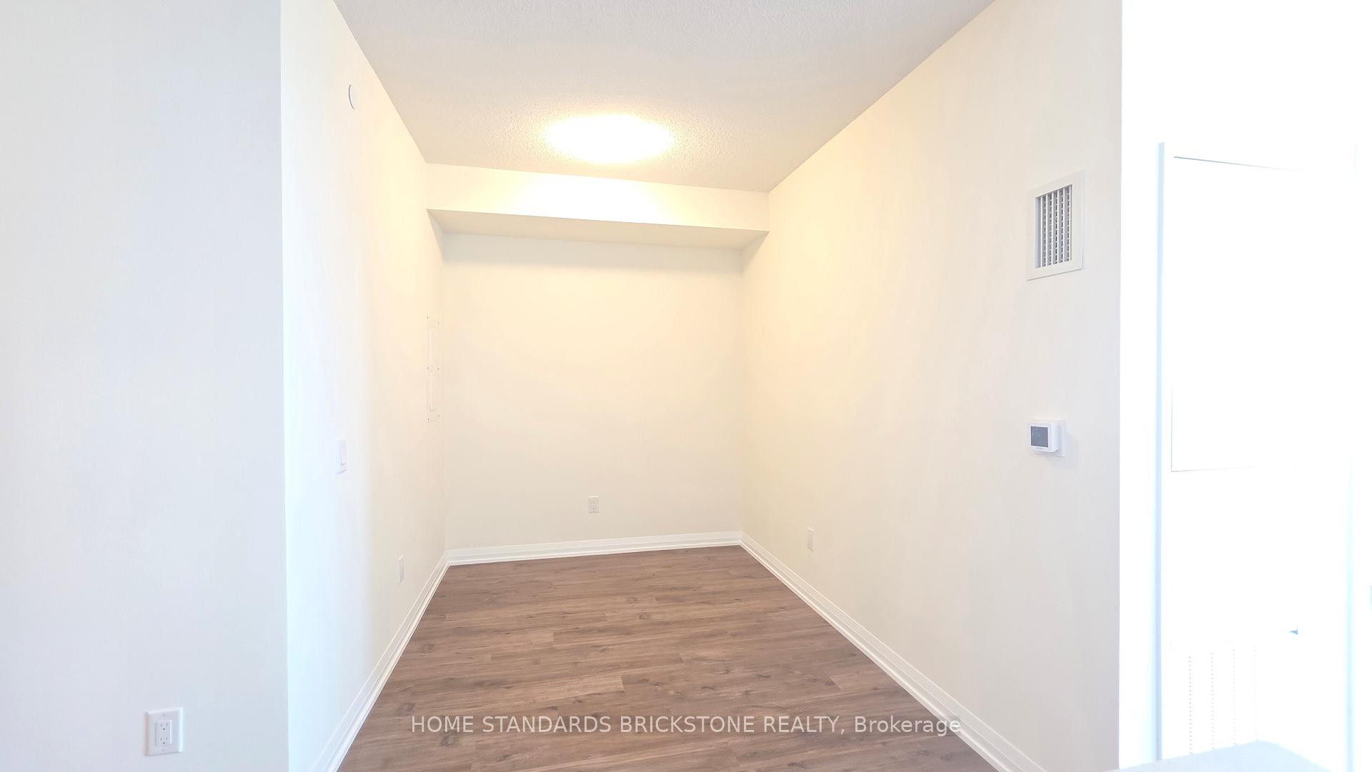 Photo 11 of Unit 2023, 3270 Sheppard Avenue E, Scarborough, Tam O'Shanter-Sullivan — HOMEH