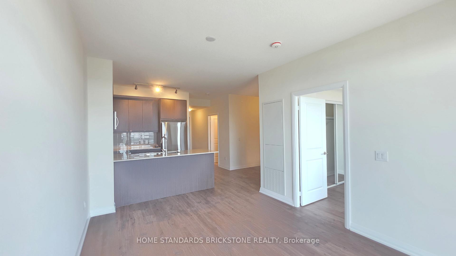 Photo 12 of Unit 2023, 3270 Sheppard Avenue E, Scarborough, Tam O'Shanter-Sullivan — HOMEH