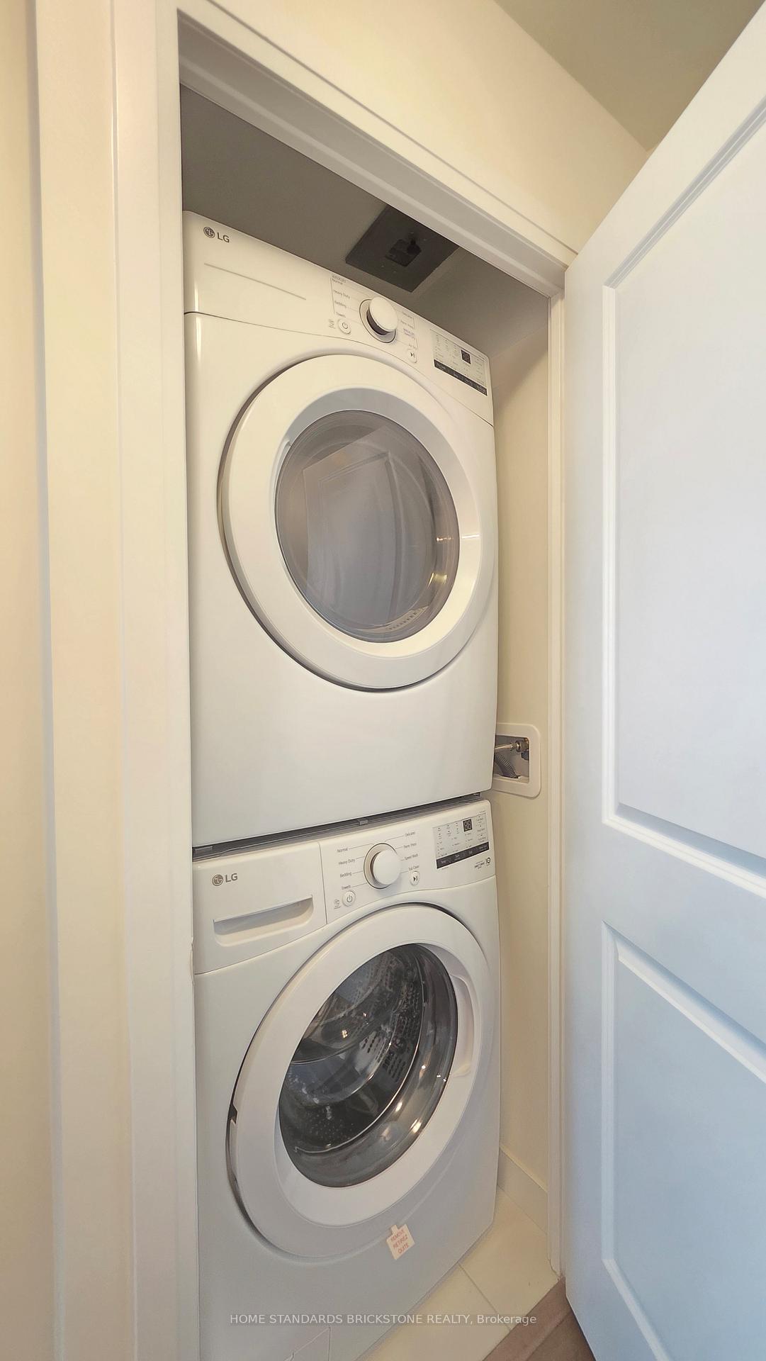 Photo 28 of Unit 2023, 3270 Sheppard Avenue E, Scarborough, Tam O'Shanter-Sullivan — HOMEH